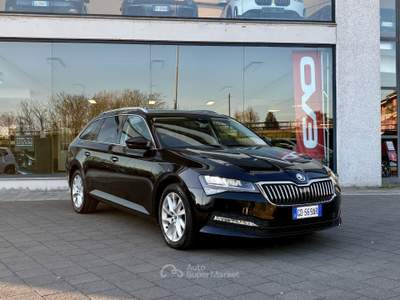 Skoda Superb 2.0 TDI EVO 110KW EXECUTIVE DSG Nero usata Pavia