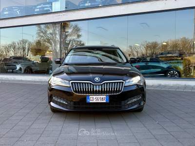 Skoda Superb 2.0 TDI EVO 110KW EXECUTIVE DSG Nero usata Pavia