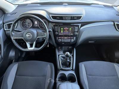 Nissan Qashqai 1.3 DIG-T 140 Business Bianco usata Pavia