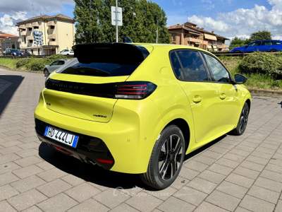 Peugeot 208 Allure Hybrid 110 e-DCS6 auto PROMO Giallo usata Pavia
