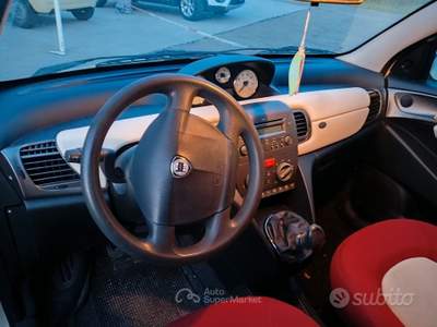 Lancia Ypsilon Oro INTERNI IN PELLE Beige usata Casalgrande