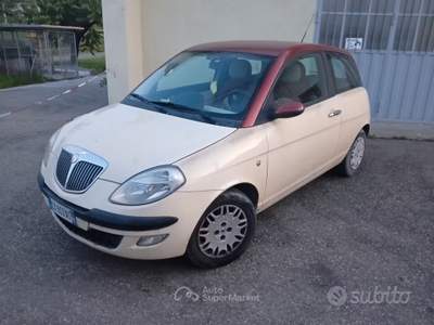 Lancia Ypsilon Oro INTERNI IN PELLE Beige usata Casalgrande