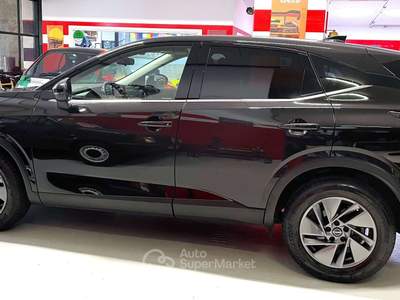Nissan Qashqai 1.3 mhev Business 2wd 158cv xtronic Hybrid Nero usata Barzanò
