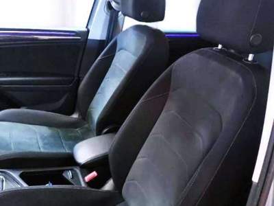 Volkswagen Tiguan Tiguan II 2021 1.5 tsi Elegance 150cv dsg Grigio usata Barzanò