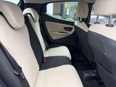 Lancia Ypsilon 0.9 TwinAir 85 CV 5 porte Metano Ecochic Gold Nero usata Sesto San Giovanni