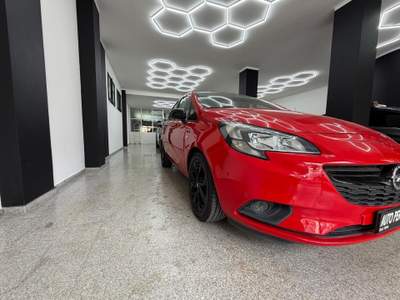 Opel Corsa 5 porte Black Edition Rosso usata Andria
