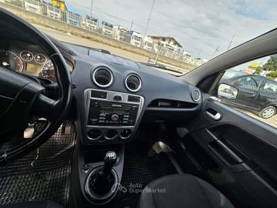 Ford Fusion 5p. Collection Blu/Azzurro usata Andria