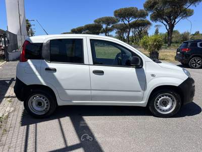 Fiat Panda VAN 2 POSTI 1.0 hybrid Easy s Bianco usata Roma
