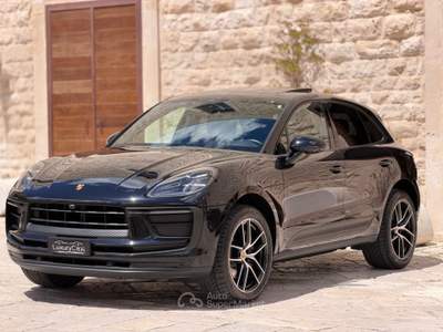 Porsche Macan 2.0 265 CV TETTO LED FULL Nero usata Santeramo in Colle