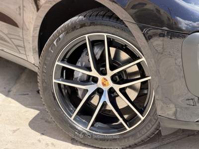 Porsche Macan 2.0 265 CV TETTO LED FULL Nero usata Santeramo in Colle