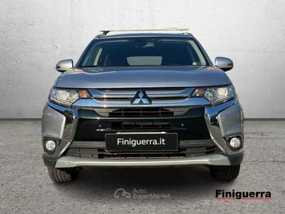 Mitsubishi Outlander Outlander 2.2 DI-D 4WD Instyle 7p. usata Civate