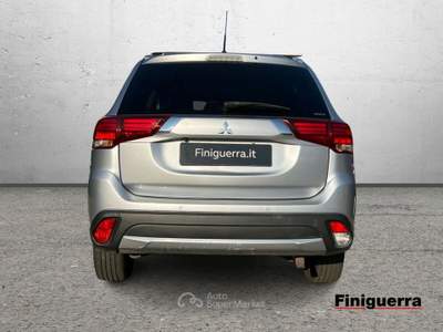 Mitsubishi Outlander Outlander 2.2 DI-D 4WD Instyle 7p. usata Civate