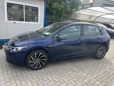 Volkswagen Golf 1.0 eTSI 81kW EVO Life DSG Blu/Azzurro usata Milano