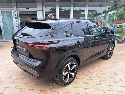 Nissan Qashqai Qashqai 1.3 mhev N-Connecta 2wd 158cv xtronic Nero usata Casoria