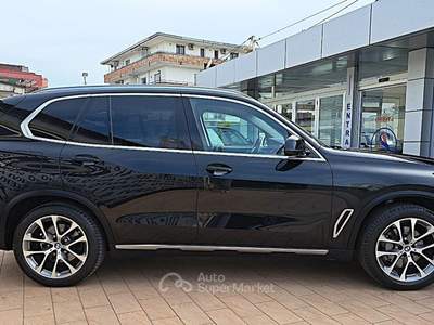BMW X5 X5 xdrive30d xLine auto Nero usata Casoria