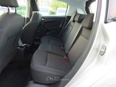 Peugeot 208 BlueHDi 75 5 porte Allure NEOPATENTATO Argento usata Faenza