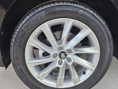 Skoda Kamiq Kamiq 1.0 tsi Your Way 115cv dsg Nero usata LIVORNO
