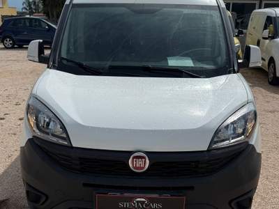 Fiat Doblò Maxi 3 posti usata Aprilia
