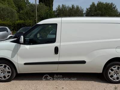 Fiat Doblò Maxi 3 posti usata Aprilia