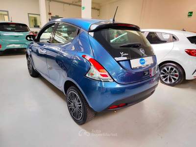 Lancia Ypsilon Ypsilon 1.0 hybrid Gold s&s 70cv SENZA VINCOLO DI FINANZIAMENTO Blu/Azzurro usata Torino