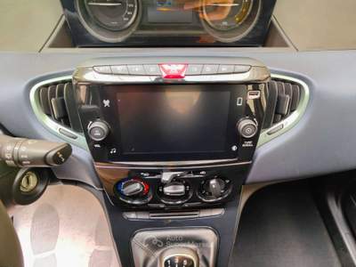 Lancia Ypsilon Ypsilon 1.0 hybrid Gold s&s 70cv SENZA VINCOLO DI FINANZIAMENTO Blu/Azzurro usata Torino
