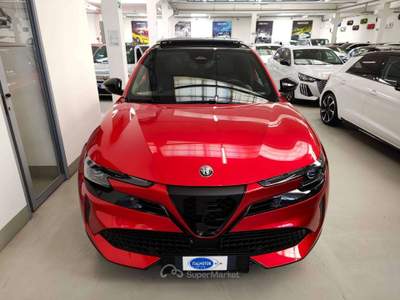 Alfa Romeo Junior Junior 1.2 ibrida Speciale 145cv edct6 Rosso usata Torino