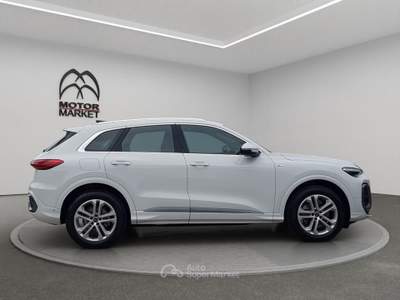 Audi Q5 2.0 TDI mHEV+ S line edition quattro S tronic Bianco usata Roma