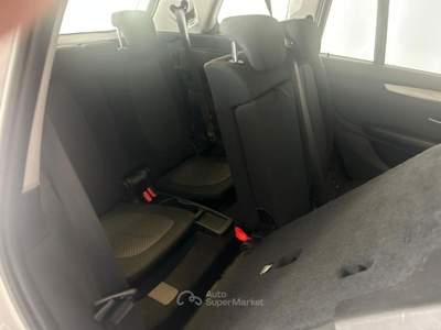 BMW Serie 2 Active Tourer 220d d Grantour 7/P Active Business aut. Bianco usata San Cesareo