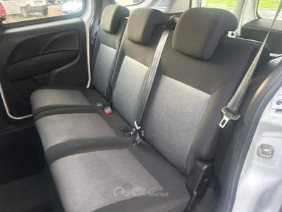Fiat Doblò Doblò 1.3 MJT S&S PC Combi N1 Easy Bianco usata San Cesareo