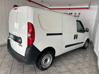 Fiat Doblò Doblò 1.6 MJT 105CV S&S PL-TN Cargo Maxi Easy Bianco usata San Cesareo
