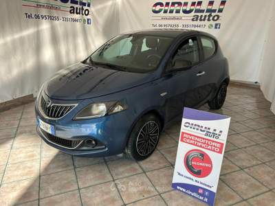 Lancia Ypsilon 1.0 FireFly 5 porte S&S Hybrid GOLD Blu/Azzurro usata San Cesareo