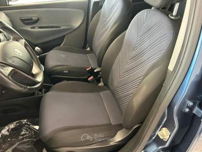 Lancia Ypsilon 1.0 FireFly 5 porte S&S Hybrid GOLD Blu/Azzurro usata San Cesareo