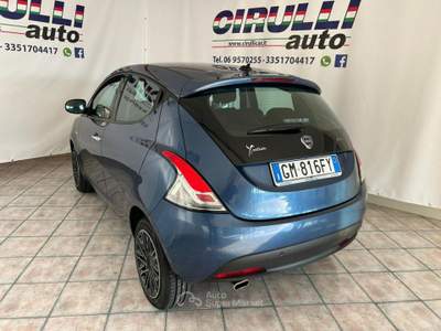 Lancia Ypsilon 1.0 FireFly 5 porte S&S Hybrid GOLD Blu/Azzurro usata San Cesareo