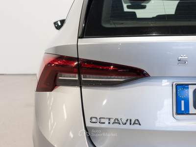 Skoda Octavia EVO SCR DSG Wagon Executive Argento usata Brescia