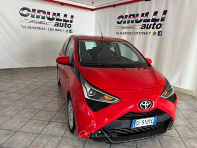 Toyota Aygo Connect 1.0 VVT-i 72CV 5 porte x-business Rosso usata San Cesareo