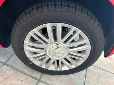 Volkswagen up! 1.0 5p. eco move up! BlueMotion Technology Rosso usata San Cesareo