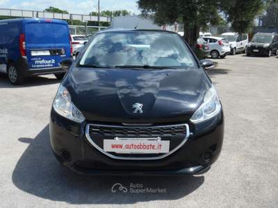 Peugeot 208 3 porte Allure Nero usata Qualiano