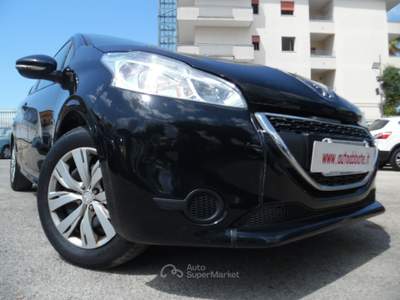 Peugeot 208 3 porte Allure Nero usata Qualiano