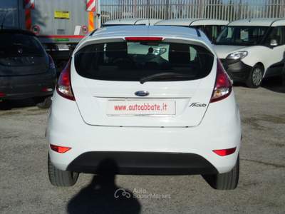 Ford Fiesta 5 porte Business Bianco usata Qualiano