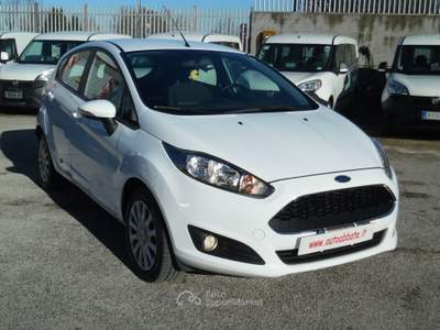 Ford Fiesta 5 porte Business Bianco usata Qualiano