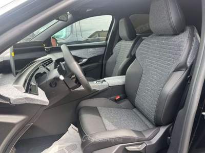 Peugeot 3008 Hybrid 145 e-DCS6 Allure Business Nero usata Scandiano