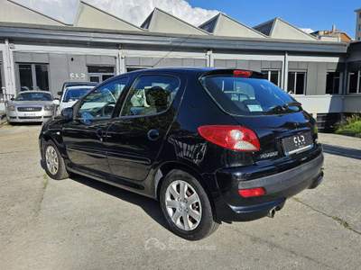 Peugeot 206 206 Plus 5p 1.1 Trendy eco-Gpl Nero usata Torino