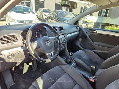 Volkswagen Golf Golf 5p 1.6 Comfortline bi-fuel Grigio usata Torino