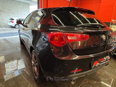 Alfa Romeo Giulietta TCT Super Nero usata Giugliano in Campania