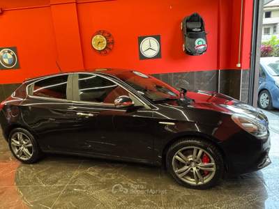 Alfa Romeo Giulietta TCT Super Nero usata Giugliano in Campania