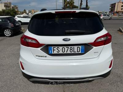 Ford Fiesta ACTIVE 1.0ECOBOOST 86CV EURO6B Bianco usata giugliano in campania