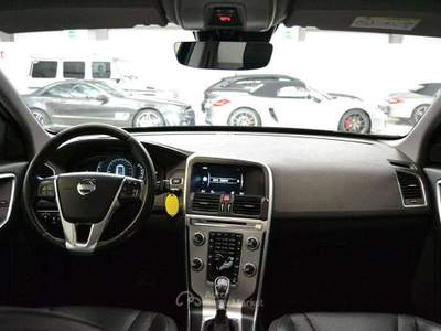 Volvo XC60 D4 Geartronic Volvo Ocean Race Tetto Panoramico Nero usata Monza