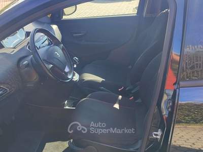 Lancia Ypsilon 5 porte Silver Elefantino Rosa Nero usata Pieve a Nievole