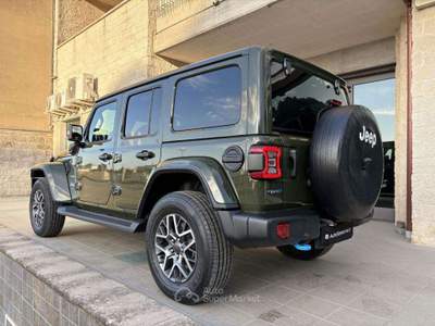 Jeep Wrangler Unlimited 2.0 PHEV ATX 4xe Sahara Verde usata Carovigno
