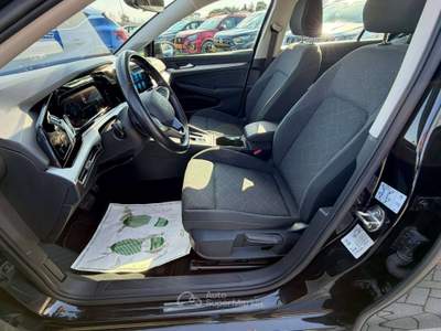 Volkswagen Golf Golf VIII 2024 2.0 tdi Style 115cv dsg Nero usata Savignano sul Rubicone